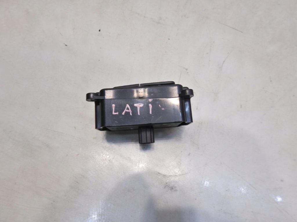 Кнопка света аварийных блокировка дверь renault latitude 252100004r Цена