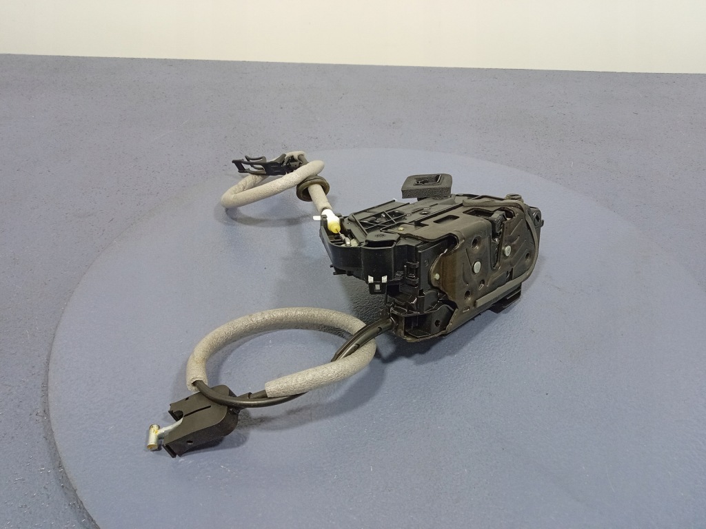 фото №1, Vw t-cross 18- замок дверь задняя правый 7 pin 5ta839016d