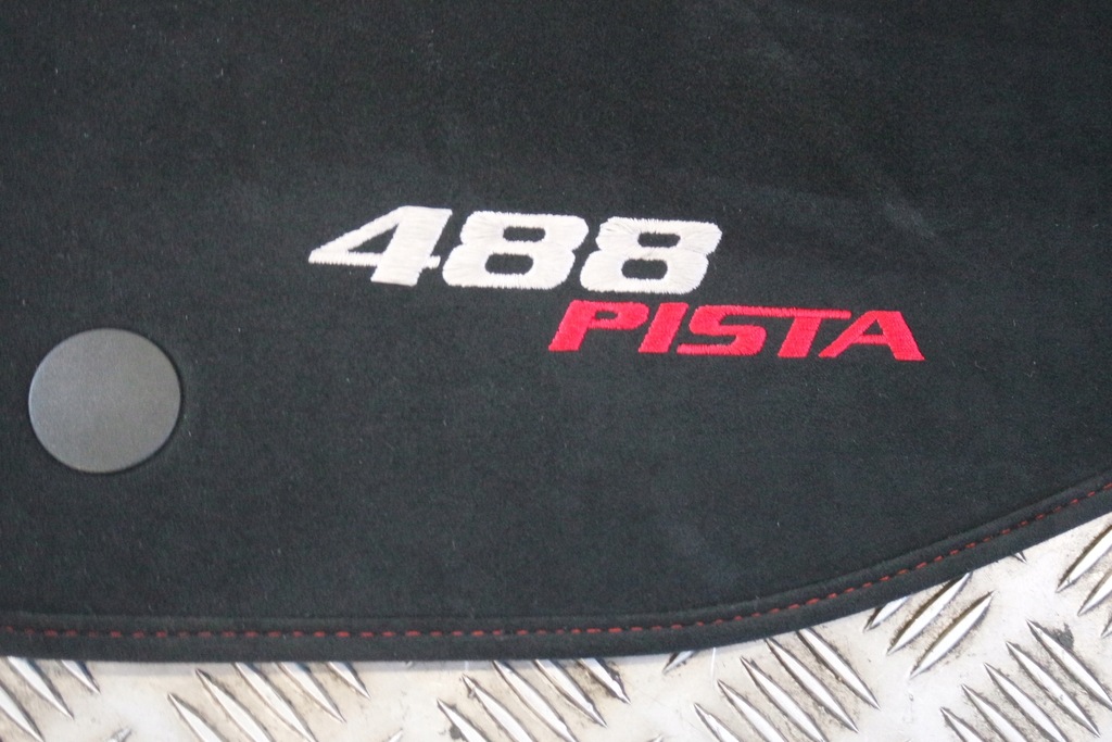 фото №5, Килимки велюрові ferrari 488 pista