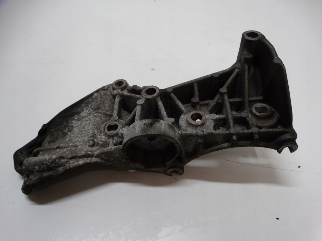 фото №3, Кронштейн кронштейн генератора renault laguna iii