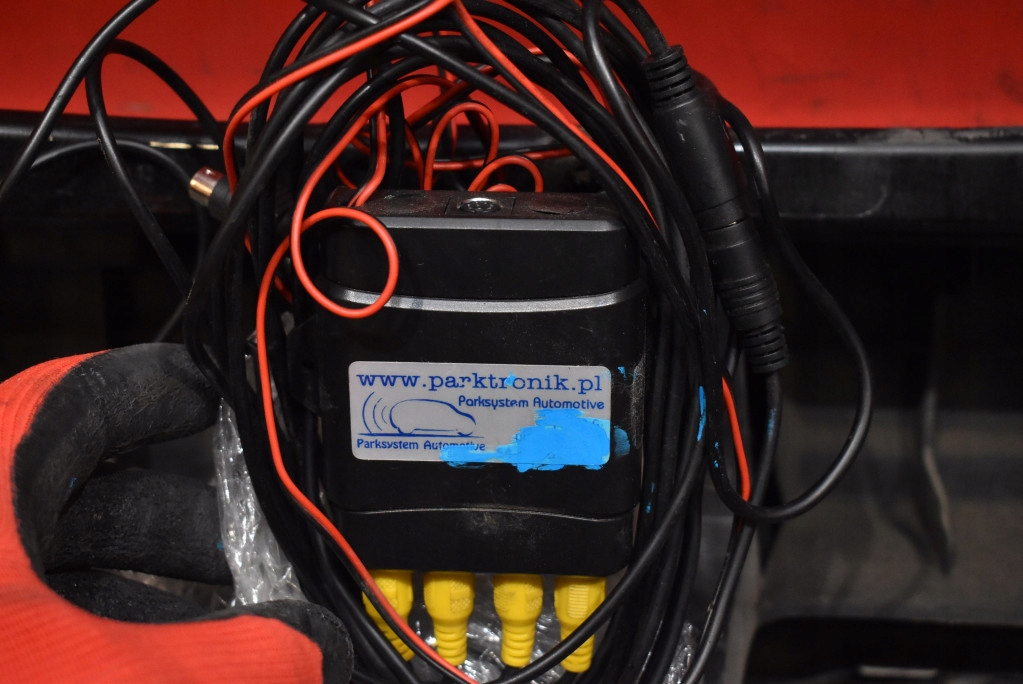 фото №16, Бампер задняя задний nv676 pdc dacia duster 1 i lift 13-17