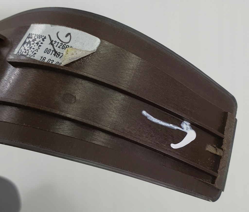 фото №6, Молдинг декоративная консоли mercedes w212 a2126804607