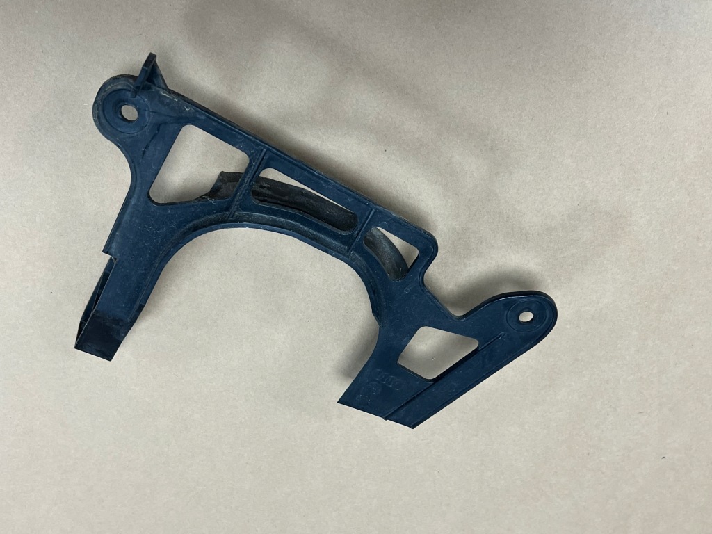 Купити Audi q5 80a накладка піввісь ліва 80a863187a