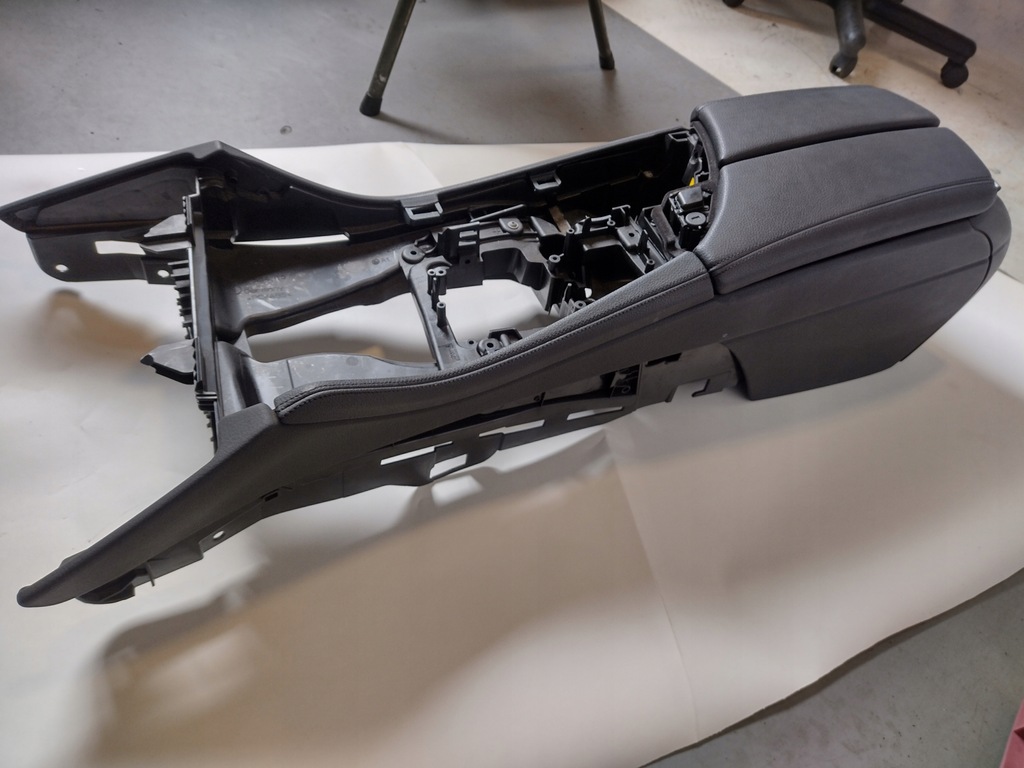 фото №6, Туннель подлокотник решётки обдув bmw f11 europa