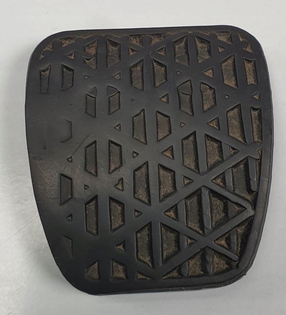 Купить Резиновый элемент накладка на педаль mercedes w124 a2012910282