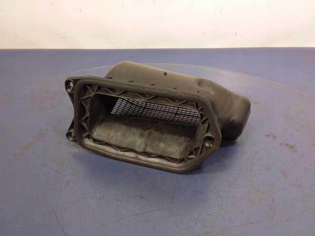 фото №5, A8 d4 3.0 tdi впуск повітря решітка 4h1819904a