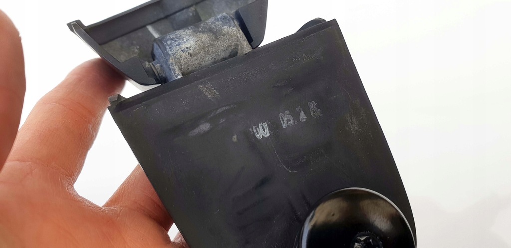 фото №14, Kia sportage ii 2 петля кронштейн задний стекло крышки багажника правый правая