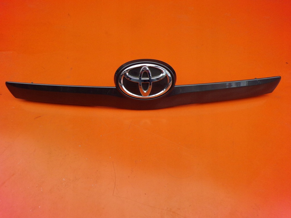 фото №1, Молдинг накладка крышки лак 1g3 toyota verso 10r