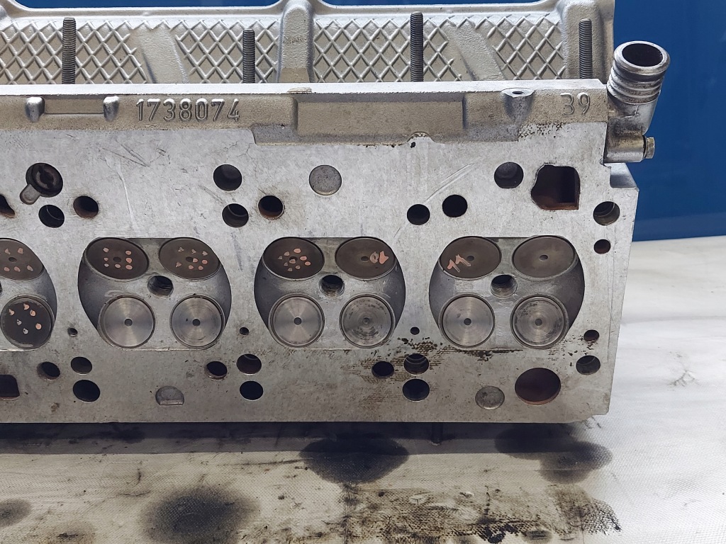 Купить Головка bmw e36 2.0 24v 1738074