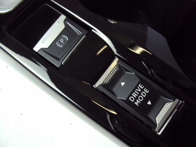 фото №3, Рамка передач панель peugeot 2008 ii 2019-