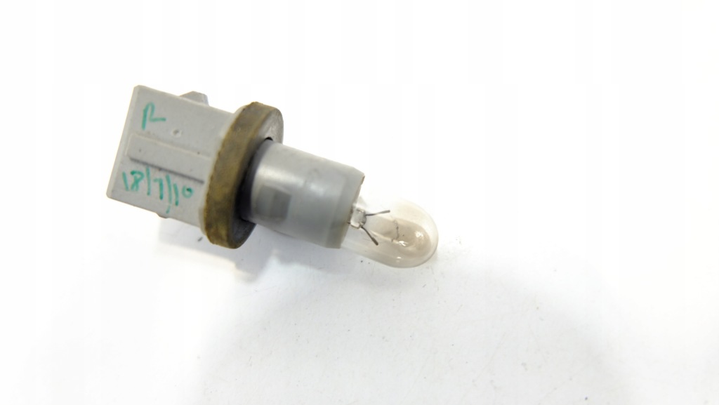 Купити Ford ka plus + цоколь лампочка габаритні вогні