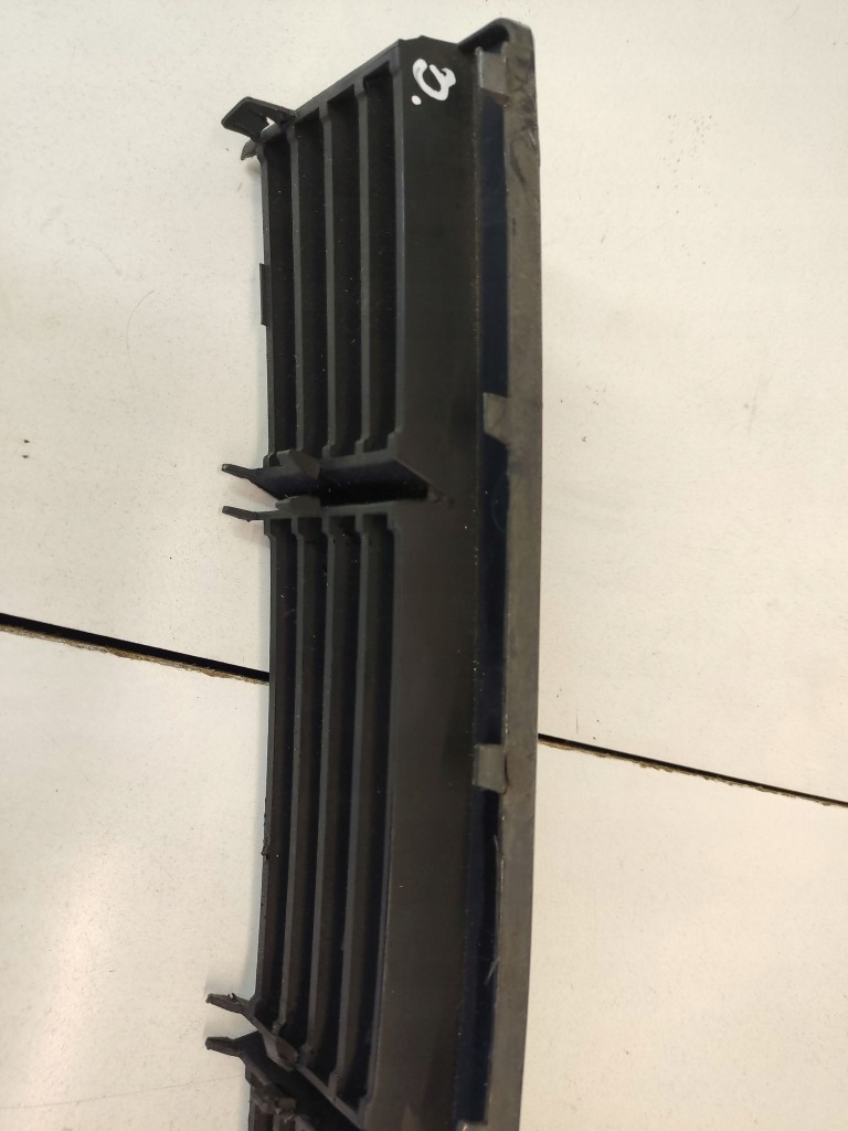 Bmw 3 e36 1997 нижняя решётка бампера передний 81655145 Киев