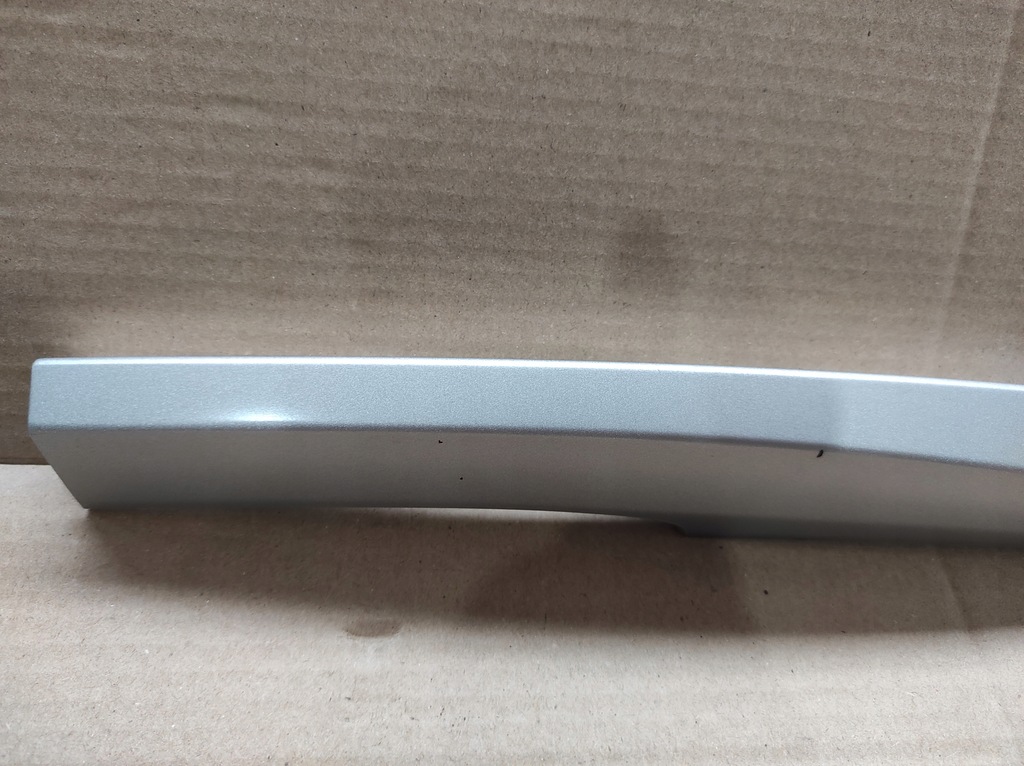 фото №6, Заглушка накладка рейлинг правая перед renault laguna iii