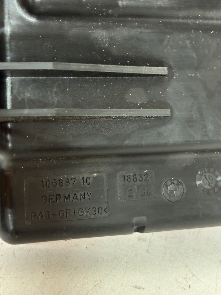 Bmw e90 e91 e87 61146971370 клема розподільник струму акумулятор Недорого