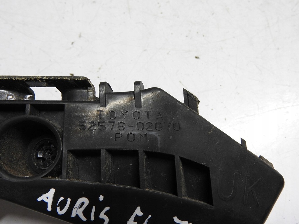 фото №12, Toyota auris i 06-09 направляющая бампера левый задняя 52576-02070