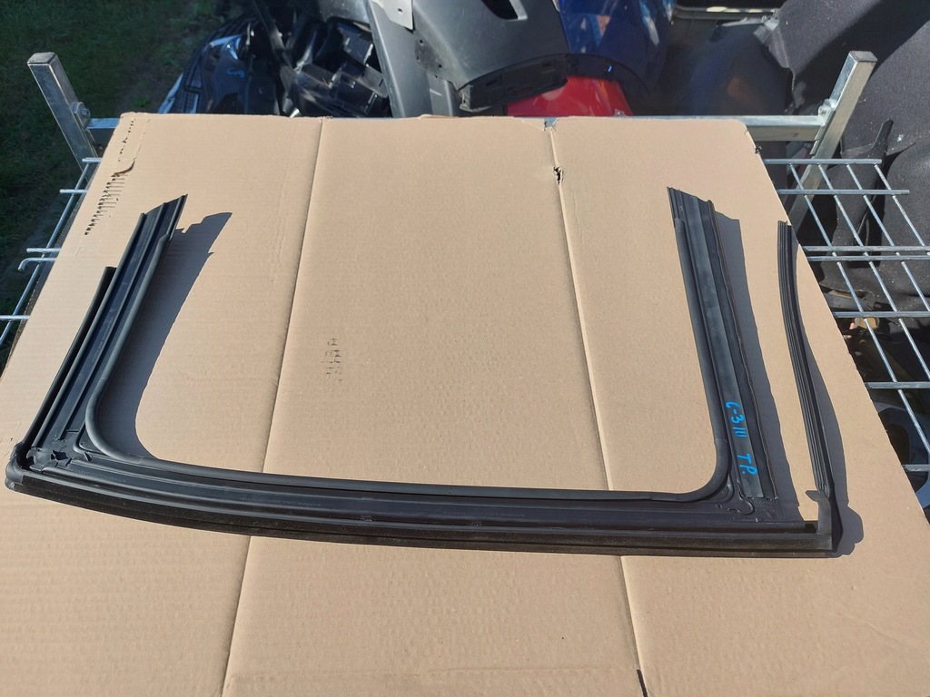 фото №4, Прокладка двері правий задня citroen c3 iii