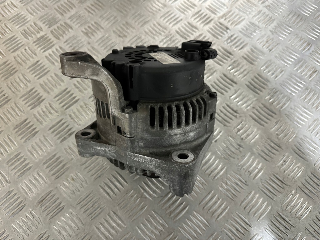 Bmw 7 e65 4.4d генератор 7797523 Киев