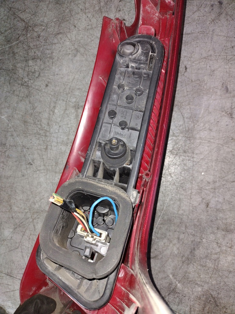 фото №7, Лампа левая задняя peugeot 206 sw kombi