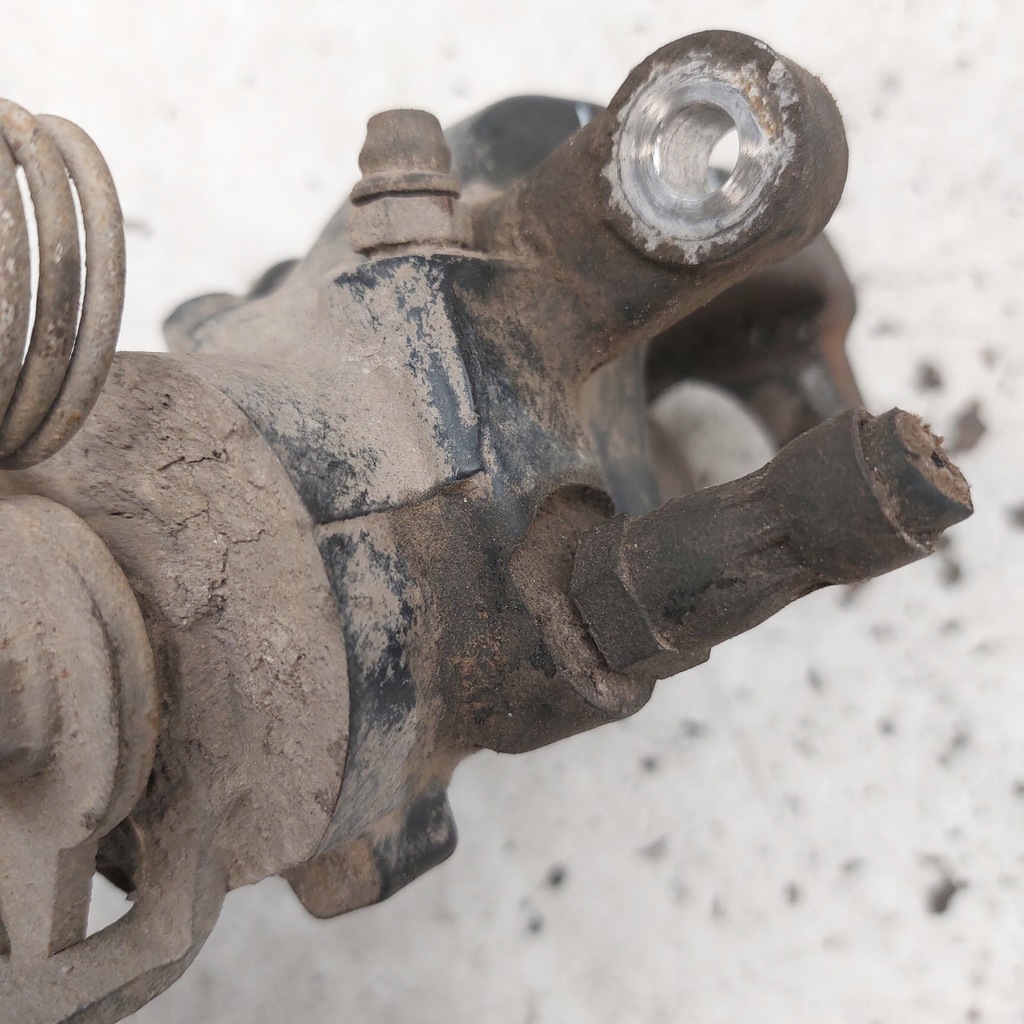 фото №12, Alfa romeo 147 156 gt суппорт тормозной правый задняя lucas aluminiowy