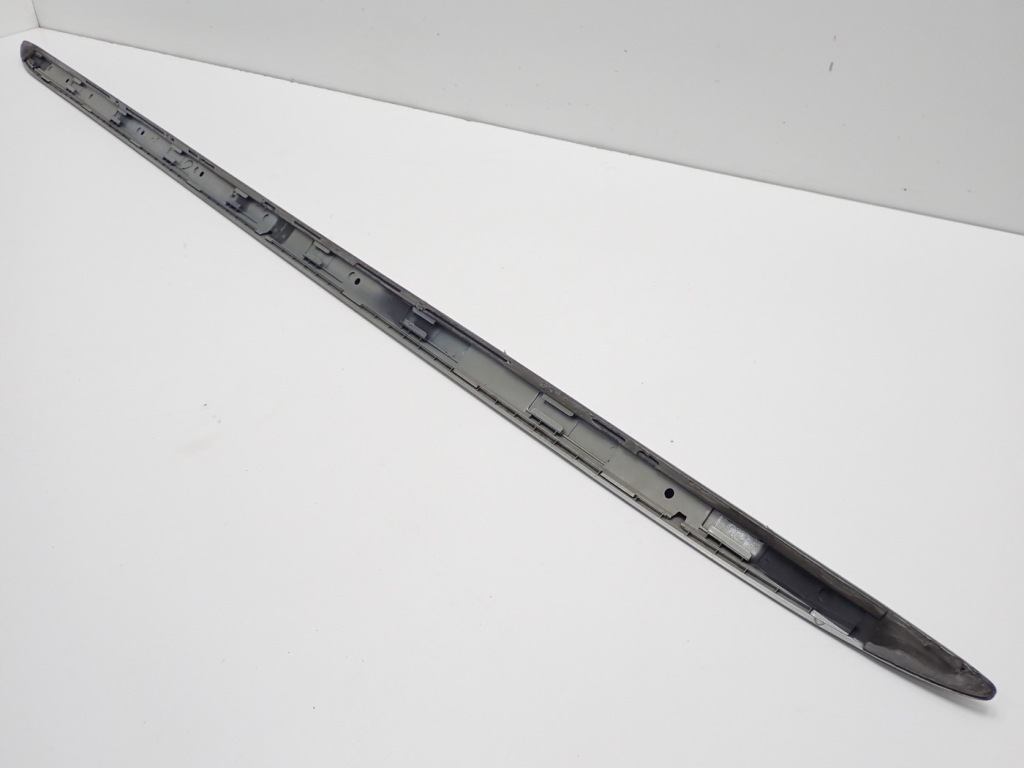 Накладка захист  порога  поріг права audi a5 8t 3d купе s-line 8t0854932a Зі Шроту