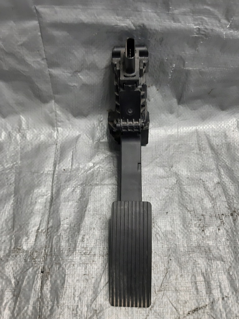 фото №1, Mercedes glb x247 2.0 cdi педаль потенциометр газа