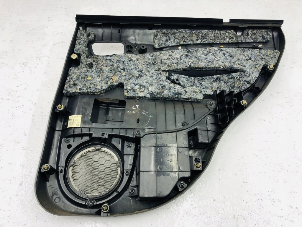 фото №5, Обивка обшивка дверь левый задняя toyota rav4 ii 00-