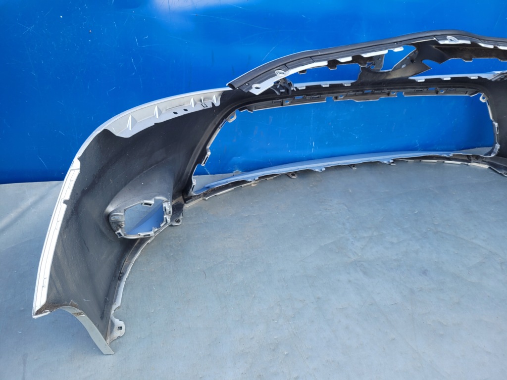 Toyota verso рестайлінг  2013-2018 13-18 бампер передній 52119-0f120 без  датчиків Оригінал