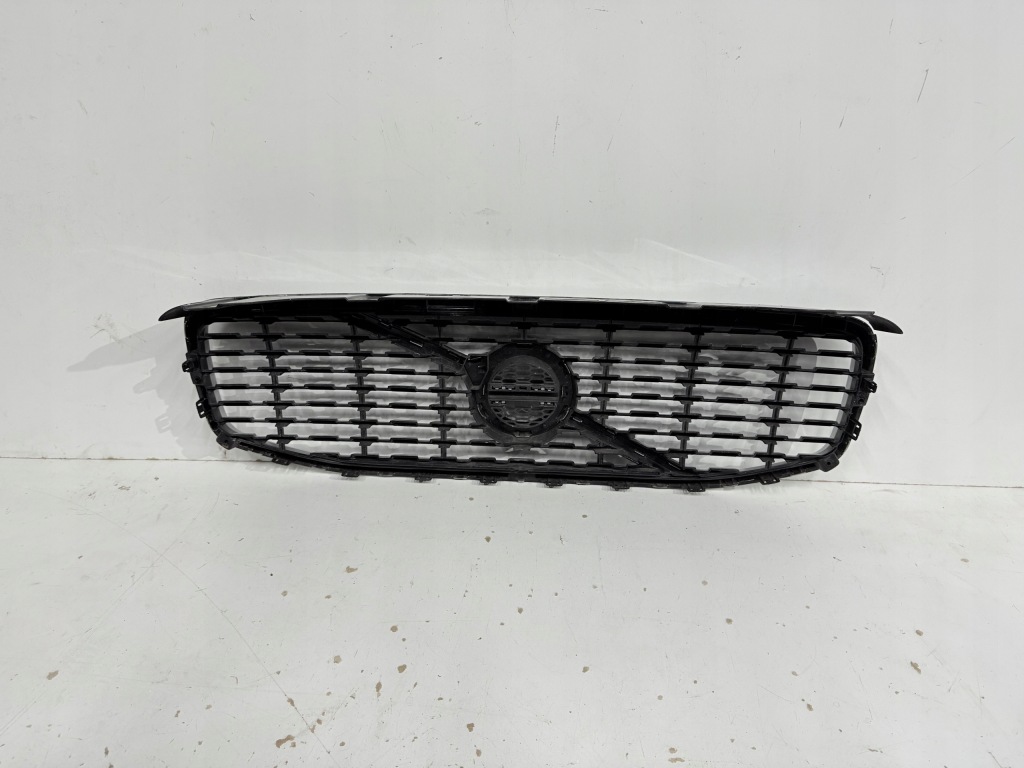 Решітка  решітка радіатора хром volvo xc60 2 r-design 31425538 Зі Шроту