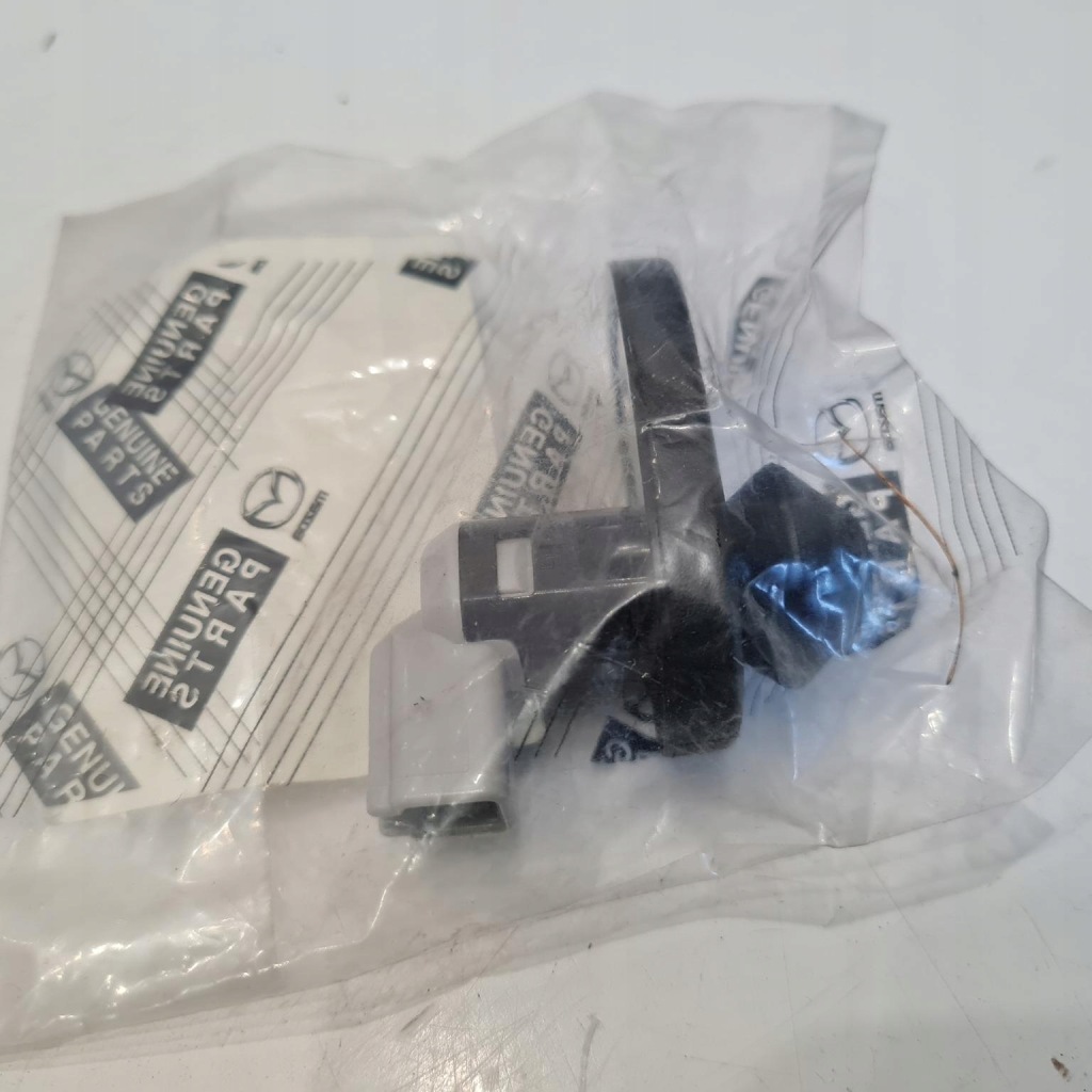 фото №4, Mazda rx-8 датчик доводчик дверь оригинальный номер dd10-66-540a