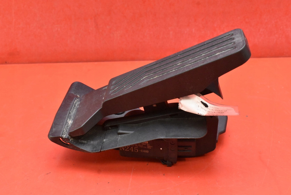 фото №5, Потенциометр педаль газа eu n245-41600 mazda mx5 mx-5 iv 2.0 skyactiv 160 km