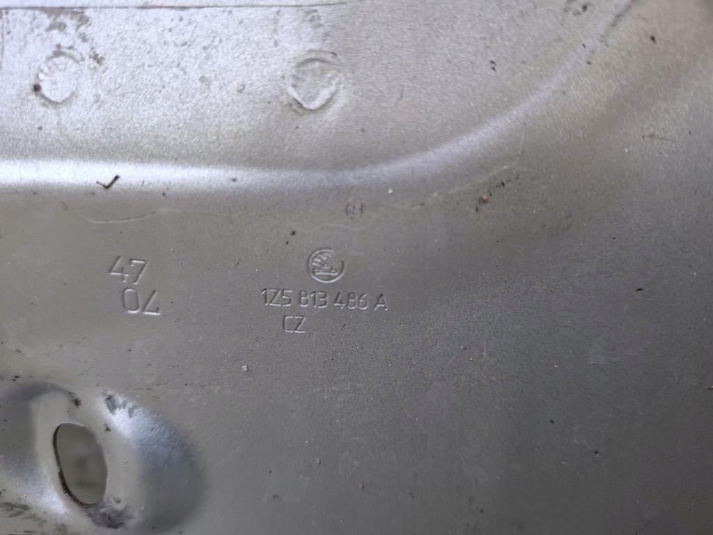 Задній ремінь стіна багажника задні skoda octavia 2 1z5 седан Ціна