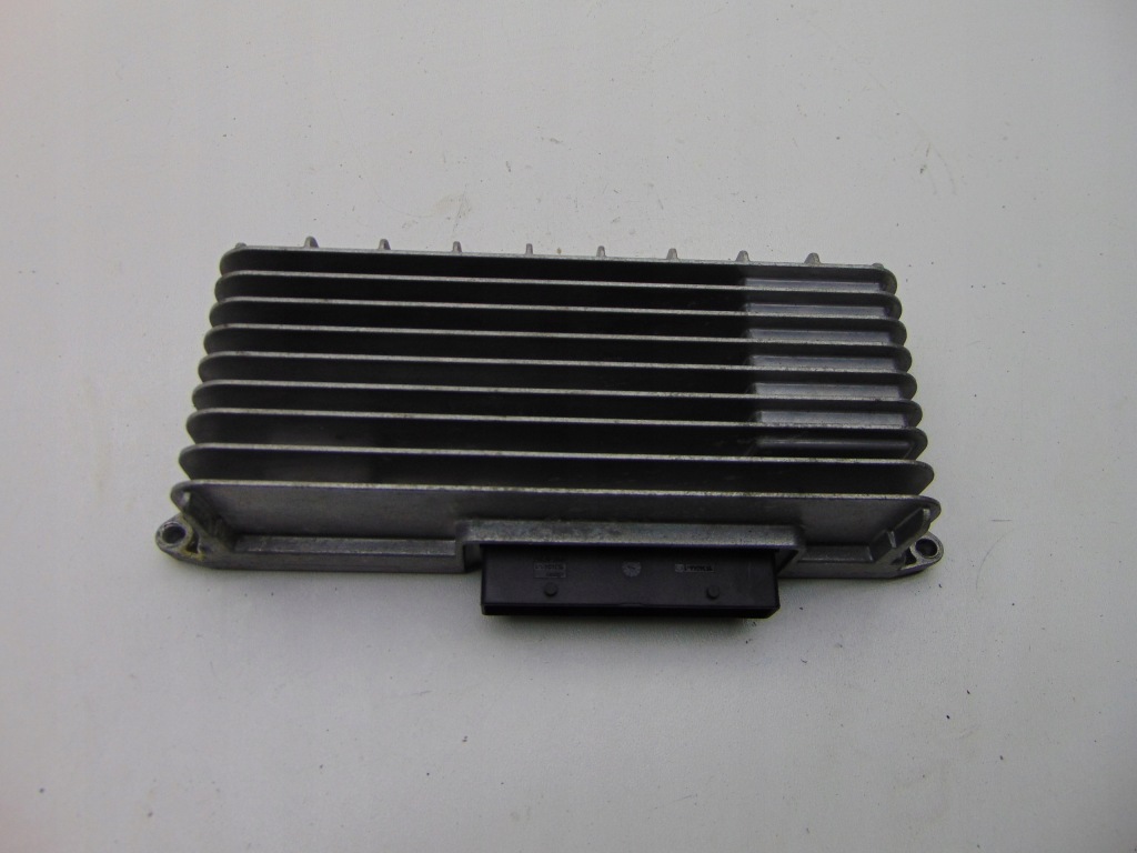 Купить Усилитель радио audi a5 8t a4 b8 8t0035223j