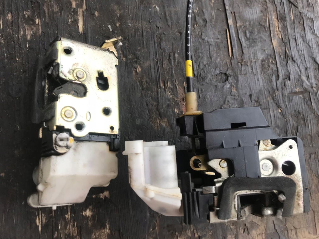 фото №1, Замок двері центральний albea palio правий лівий