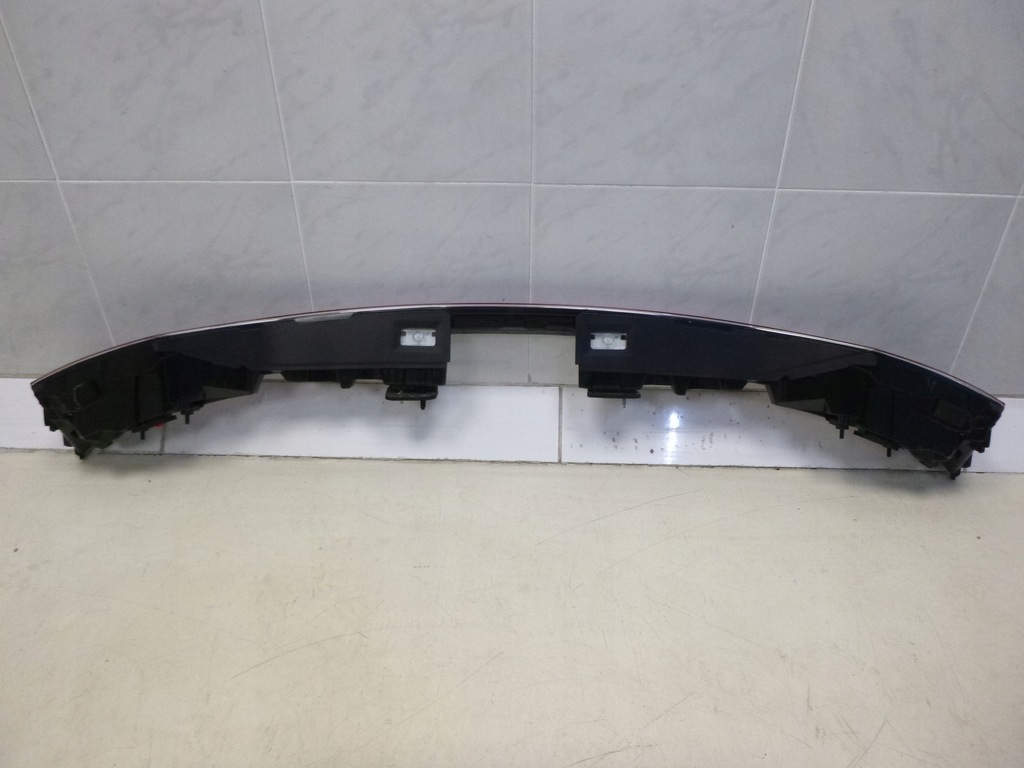 фото №13, Audi q4 e-tron накладка лампа средняя задняя задняя high новый оригинал