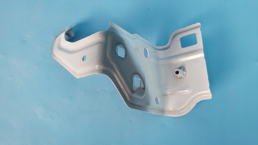 Купити Mercedes eqa 250 кронштейн кронштейн крила праве a2478811600 a2478808001