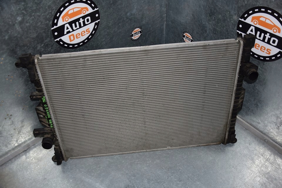 Купить Ford mondeo mk4 2.5b 66857 радиатор воды