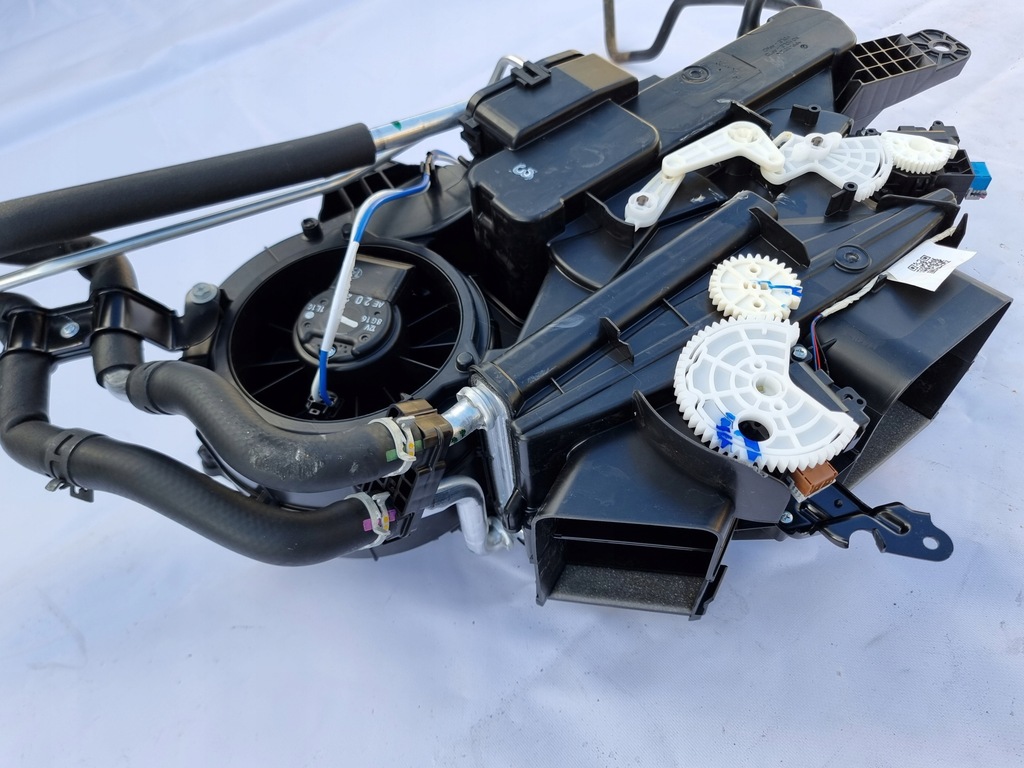 фото №9, Toyota sienna 2.5 hybrid xse limited обігрівач задня 2021-