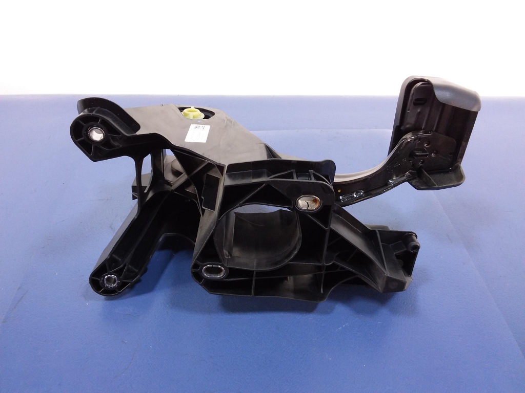 фото №7, Octavia iii педаль тормоза автоматическая коробка передач 5q1723058aa