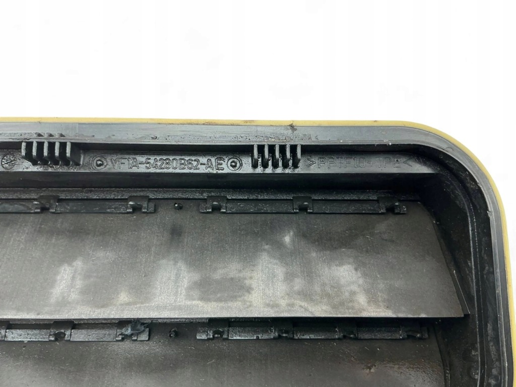 Ford focus st 2008 решітка вентиляційна під  бампером заднім Недорого