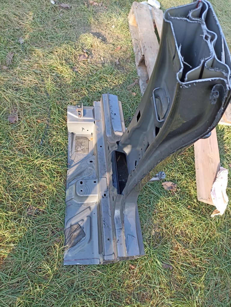 фото №5, Mercedes w117 cla порог правый блок двигателя средний 787