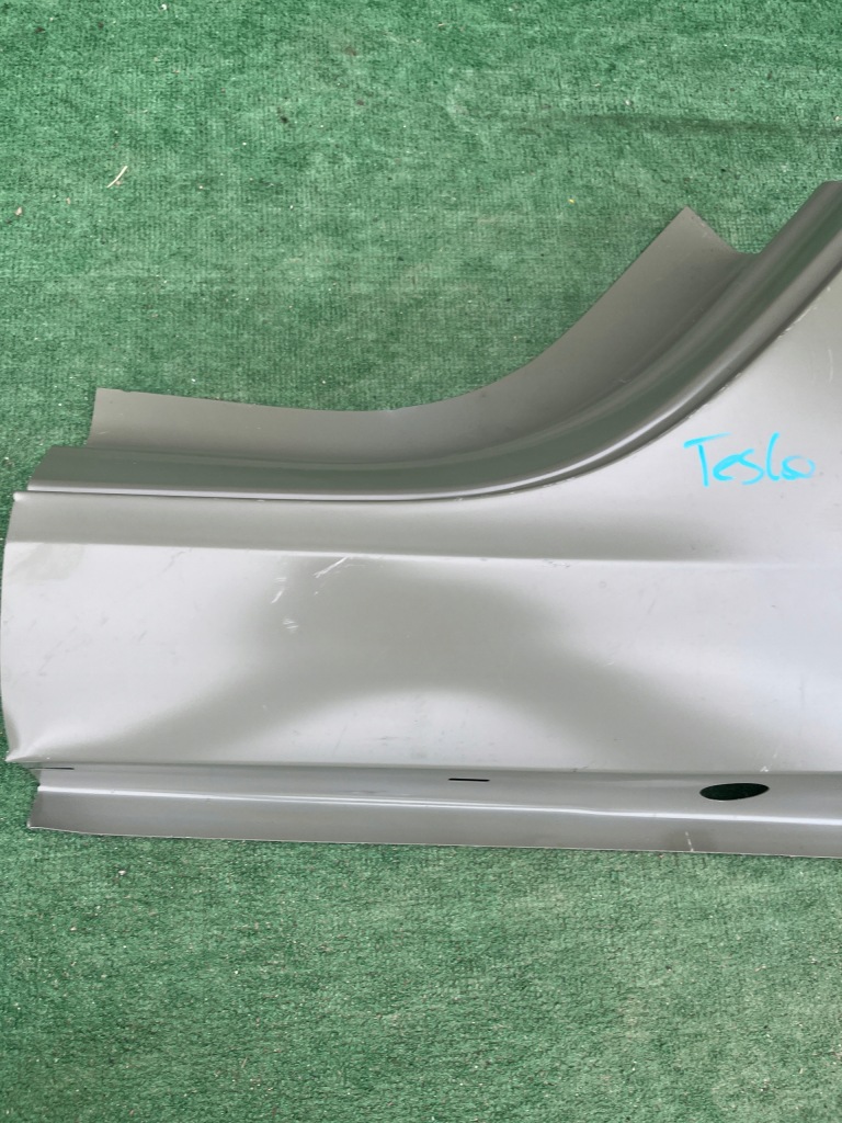 Обшивка поріг задні задній ліве tesla 3 Доставка