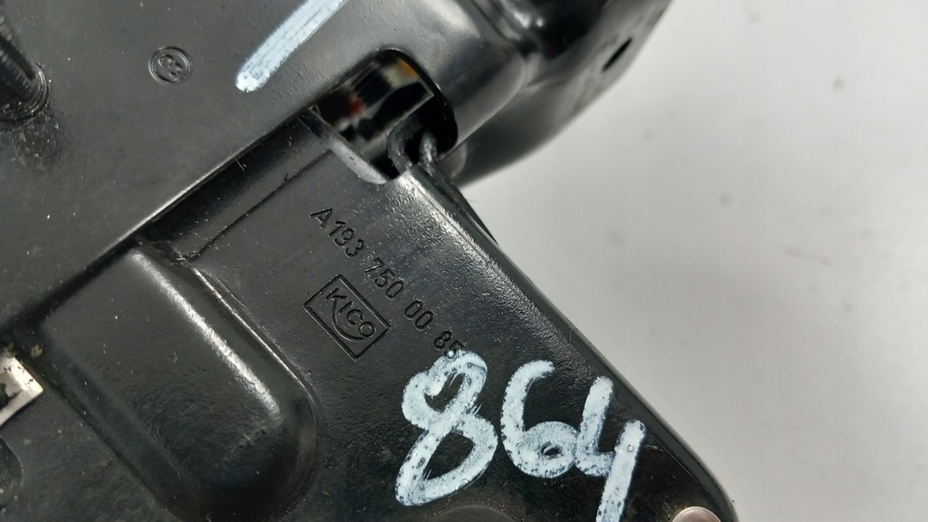 фото №4, Chrysler crossfire замок крышки задняя