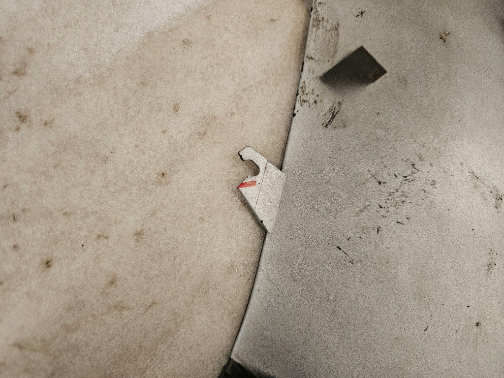 Audi q3 8u0 накладка спойлер бампер передний перед 8u0807061a Недорого