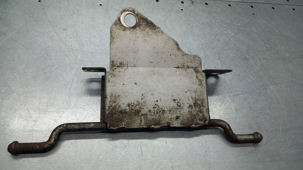 фото №1, Кронштейн каталізатора volvo xc90 , v70, s60