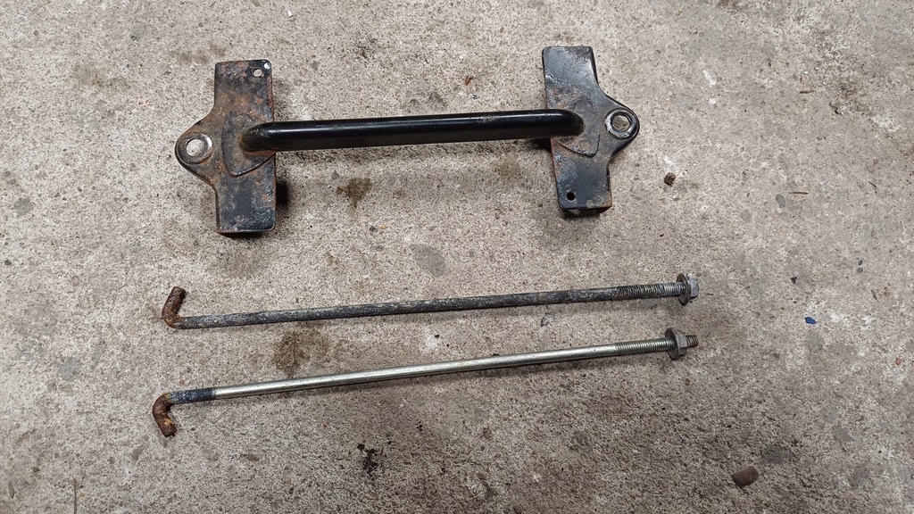 фото №1, Mitsubishi space star ii кронштейн аккумулятор