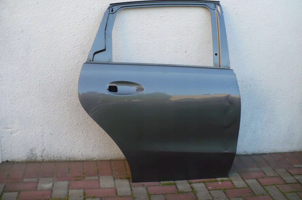 фото №1, Mercedes w247 b klasa - двері задня праве