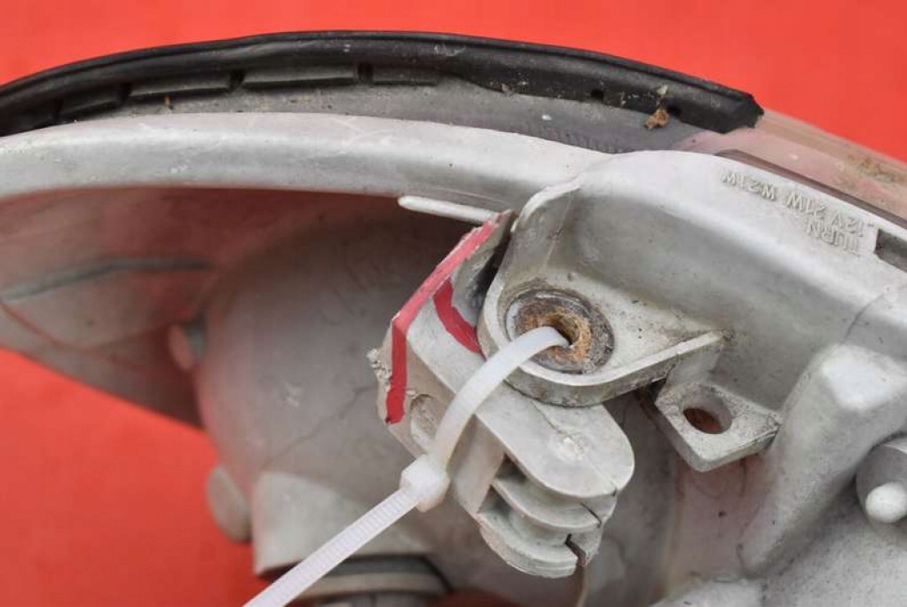 фото №7, Фара лівий лампа перед ксенон eu nissan maxima a33 00-05