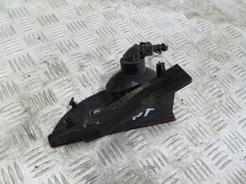 фото №2, Лампа правый задняя задняя renault espace iv 8200027154