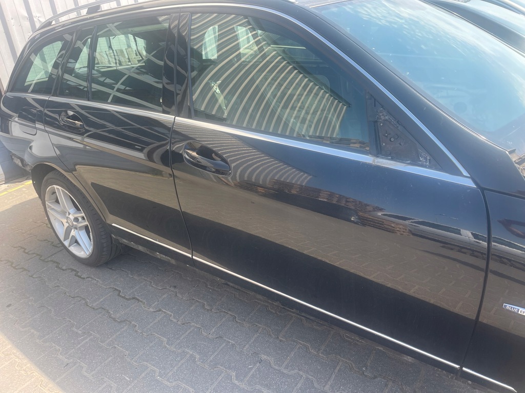 фото №1, Mercedes w204 kombi крыша цвет 197