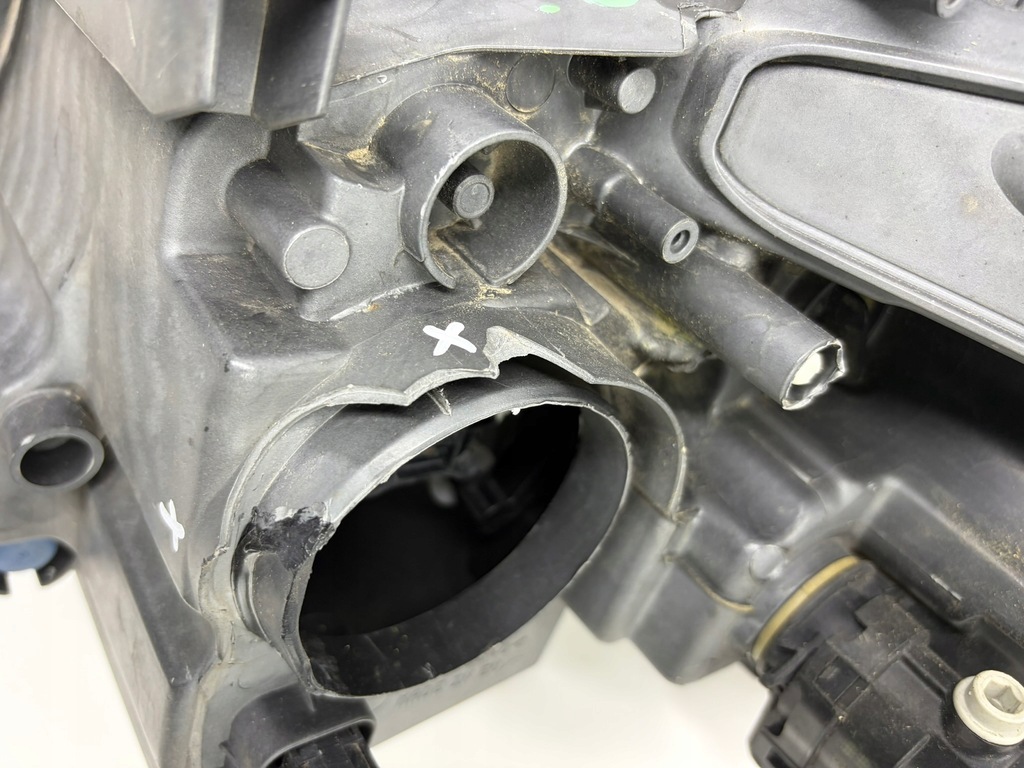 фото №10, Peugeot 2008 lift лампа передняя правый перед 9814739580